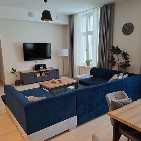 Emajoe Keeltekool Apartment Tartu Eksteriør billede