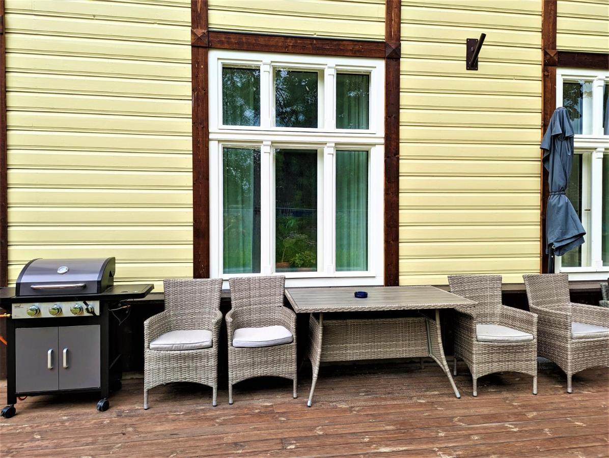 Emajoe Keeltekool Apartment Tartu Eksteriør billede