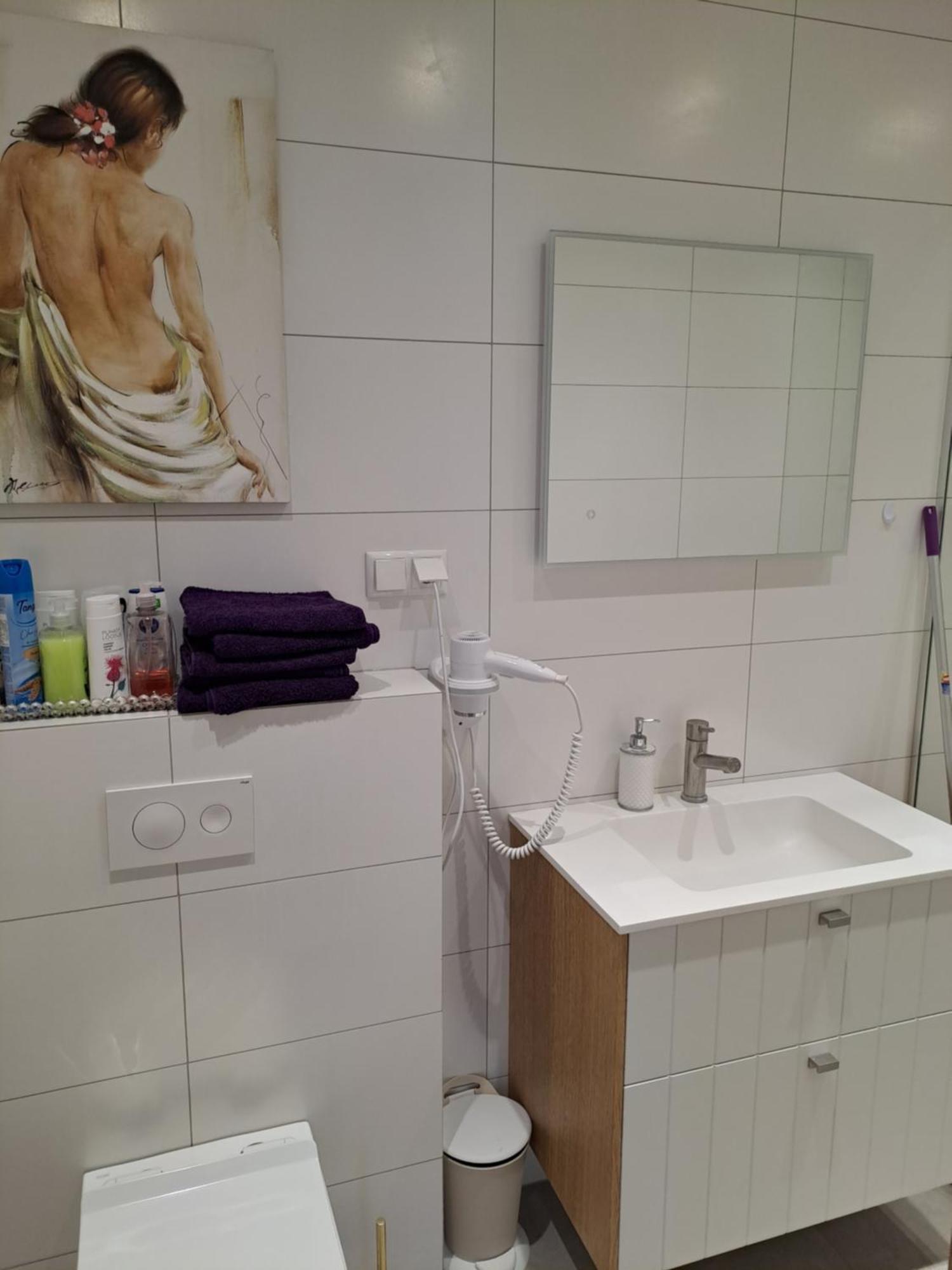 Emajoe Keeltekool Apartment Tartu Eksteriør billede